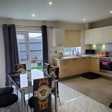 Beautiful & Elegant 2 Bed Room House Manchester Eksteriør billede