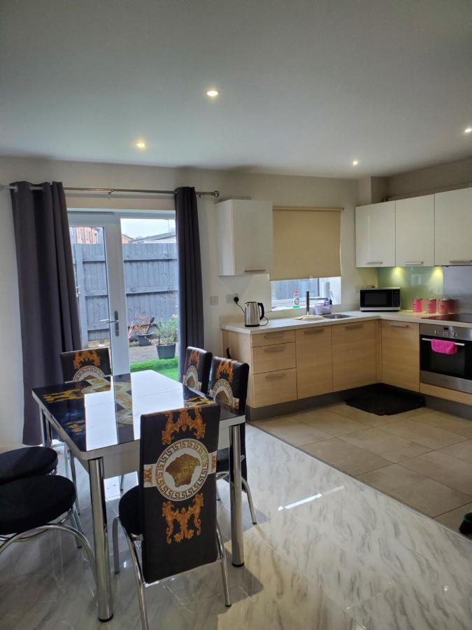 Beautiful & Elegant 2 Bed Room House Manchester Eksteriør billede